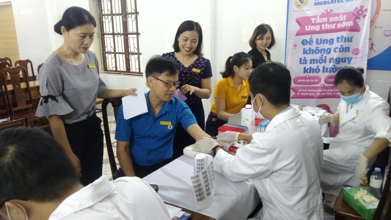 Công đoàn Trường THPT Nghèn chăm lo sức khỏe cho đoàn viên